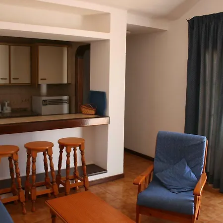 Acacias Puerto del Carmen (Lanzarote)